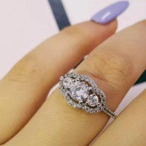 NEW 925 STERLING SILVER DIAMOND ENGAGEMENT RING, CUTE RING, SHINY RING.